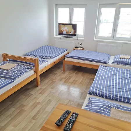 Apartman Plasy Exterior photo